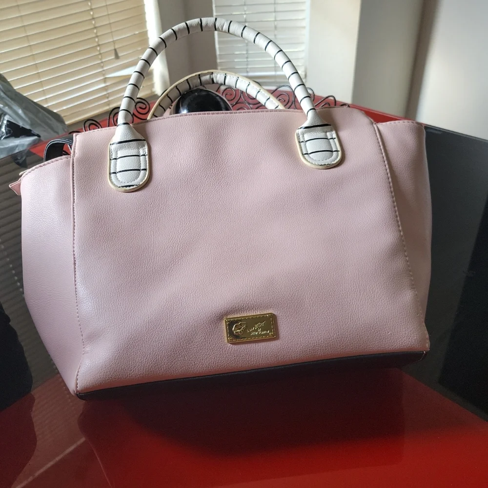 Sold - Picture 7 of 12